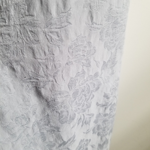 Aritzia Babaton 100% silk midi dress summer haze blue sz Medium - Picture 4 of 8